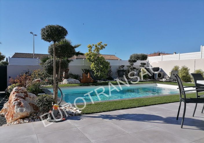 Image No.1-3 Bed House for sale