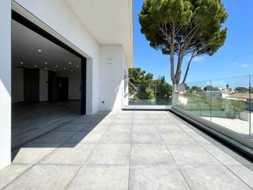 1 - Herault, House