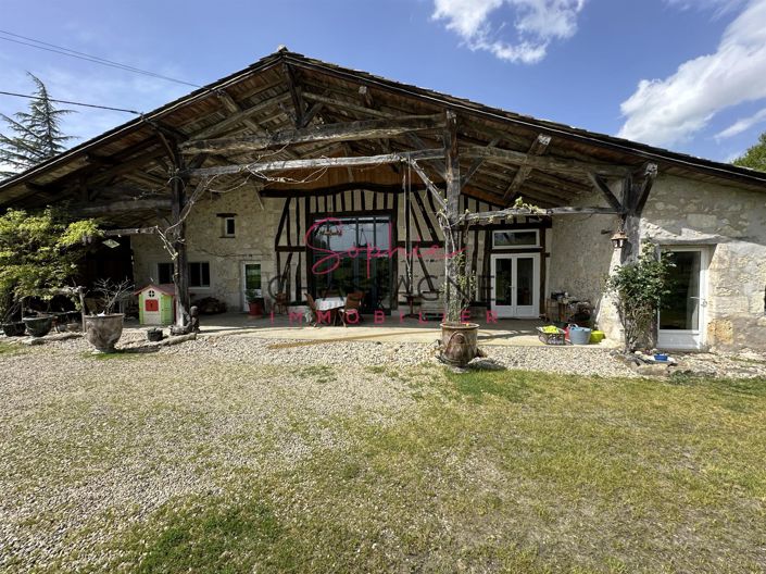 Image No.1-4 Bed House for sale