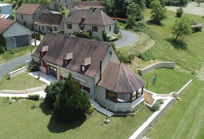 Image No.1-3 Bed House for sale