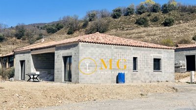 1 - Malijai, House