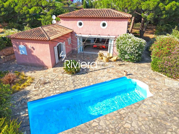 Image No.1-6 Bed House for sale