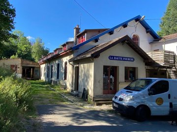 1 - Franche-Comté, Property