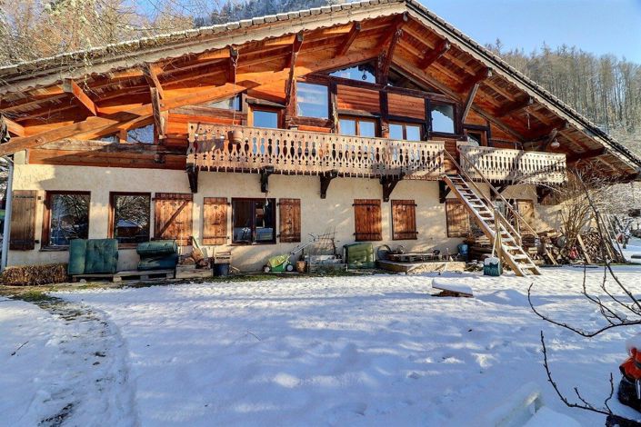 Image No.1-9 Bed House for sale