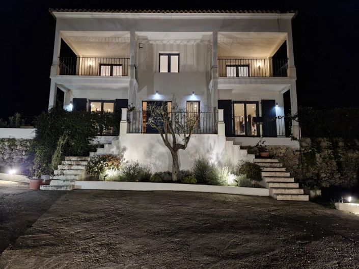 Image No.1-3 Bed House for sale
