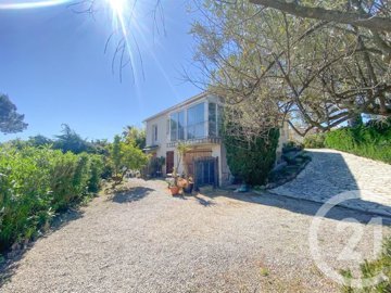 1 - La Croix-Valmer, House