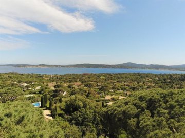 1 - Grimaud, House