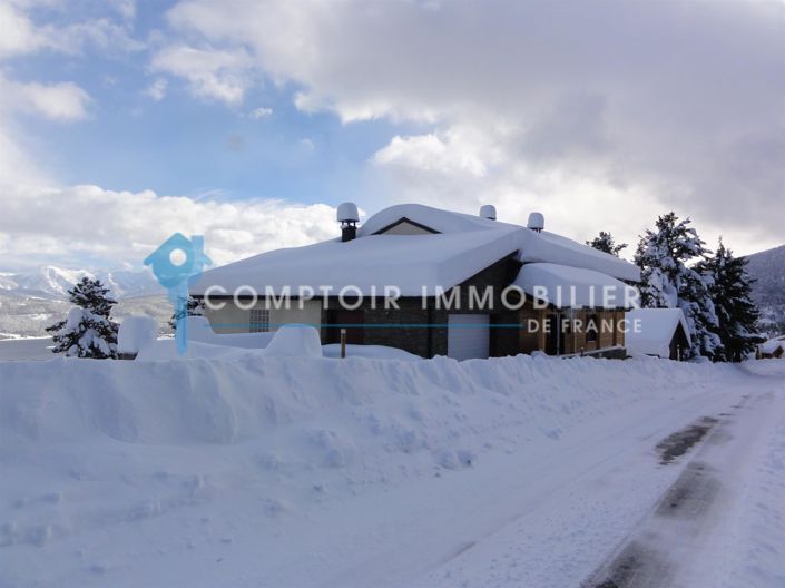 Image No.1-5 Bed House for sale