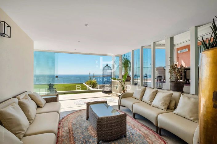Image No.1-6 Bed House for sale