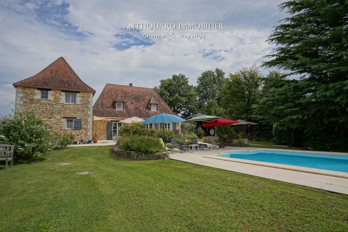 Image No.1-4 Bed House for sale