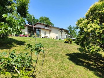 1 - Auch, Maison