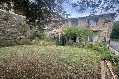 1 - Uzès, House