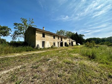 1 - Sarrians, House