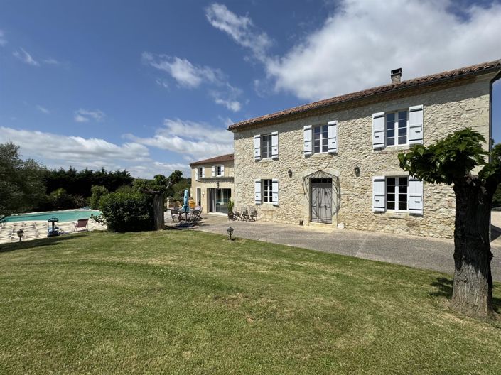 Image No.1-6 Bed House for sale