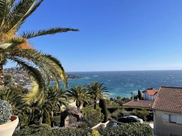 1 - Le Cannet, House