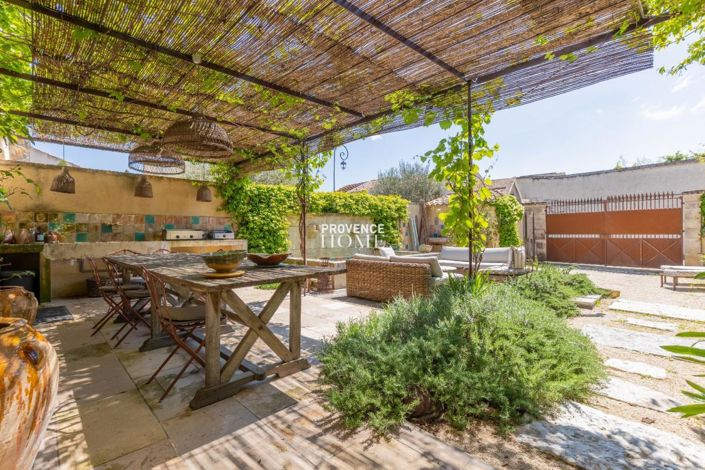 Image No.1-5 Bed House for sale
