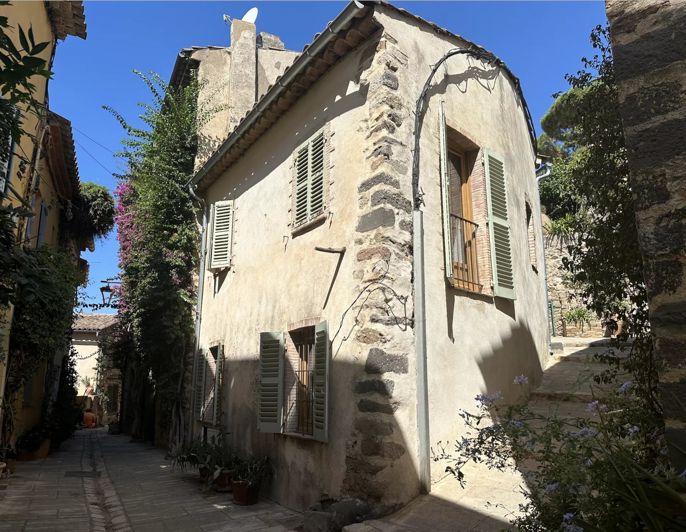 Image No.1-Maison de 1 chambre à vendre à Grimaud