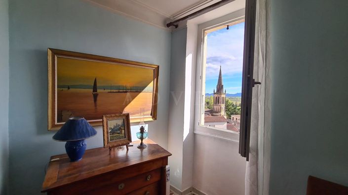 Image No.1-3 Bed House for sale