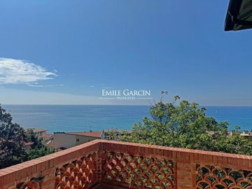 1 - Menton, House