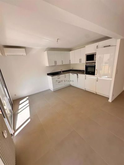 Image No.1-Appartement de 2 chambres à vendre à Nice