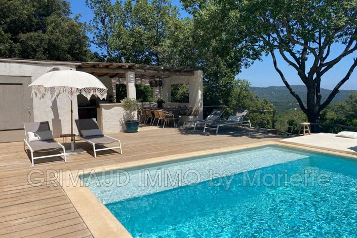 Image No.1-9 Bed House for sale