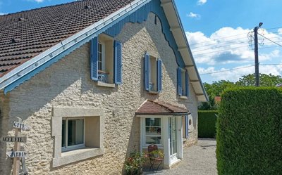 1 - Pouilley-les-Vignes, House