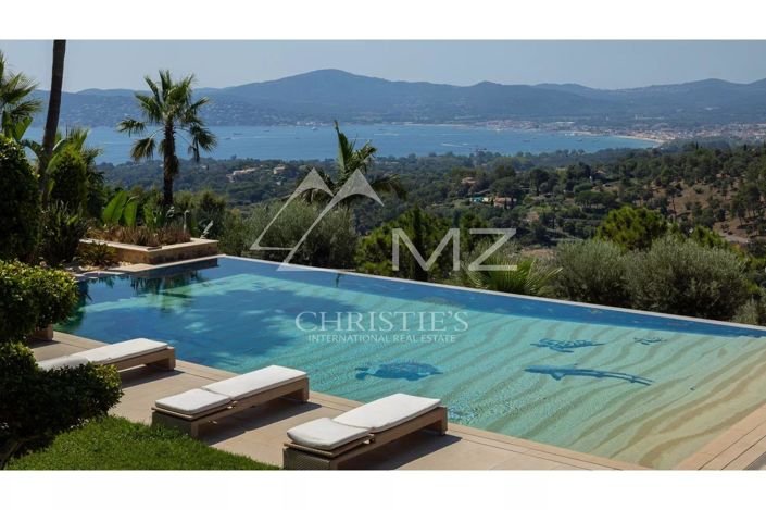 Image No.1-6 Bed House for sale