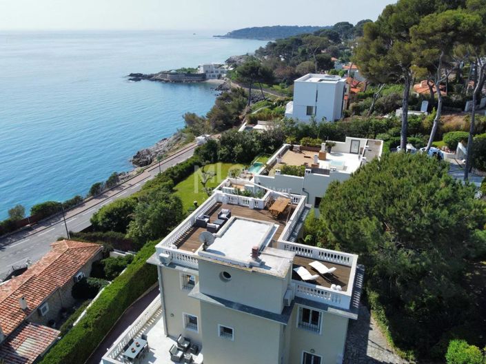 Image No.1-12 Bed House for sale