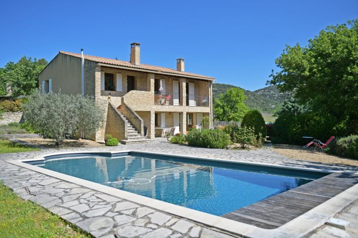 Image No.1-4 Bed Property for sale