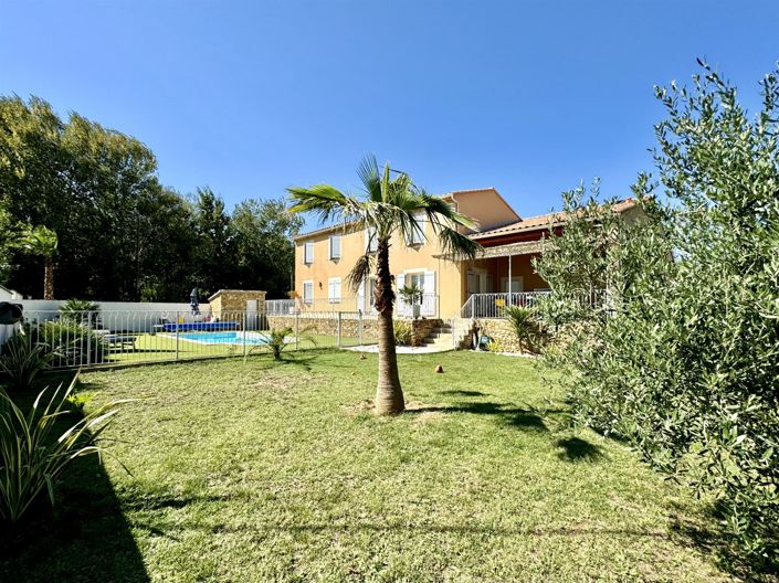 Image No.1-4 Bed House for sale