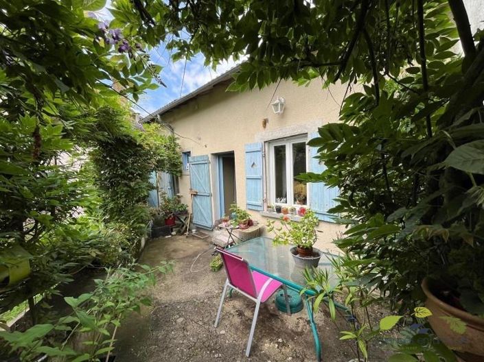 Image No.1-4 Bed House for sale