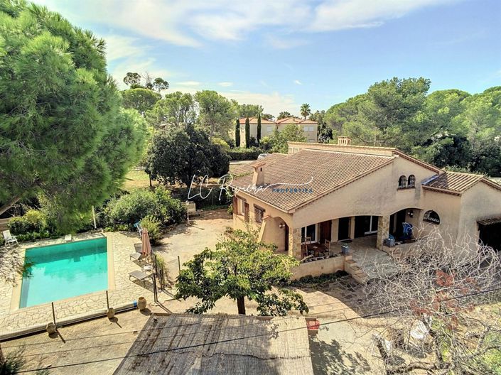 Image No.1-4 Bed House for sale