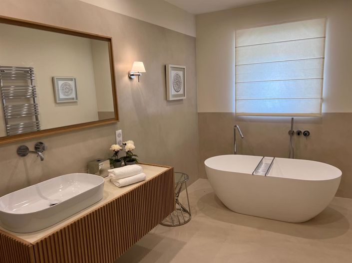 Image No.15-4 Bed House for sale