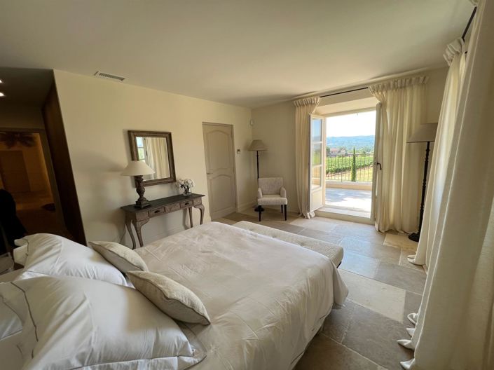 Image No.17-4 Bed House for sale