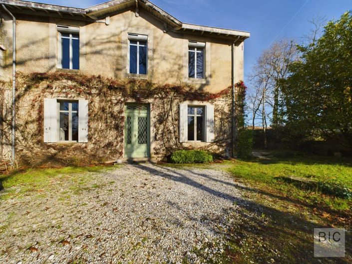 Image No.1-4 Bed House for sale