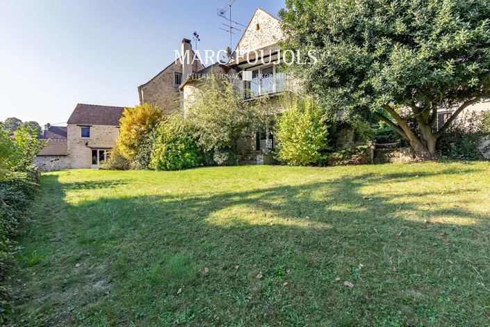 Image No.1-3 Bed House for sale