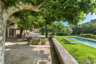 1 - Bonnieux, House