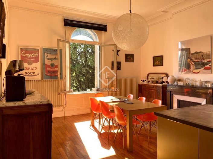 Image No.1-6 Bed Apartment for sale
