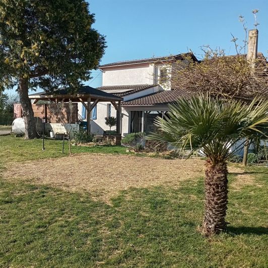 Image No.1-Maison de 4 chambres à vendre à Saint-Jean-De-Duras