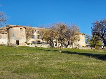 1 - Digne-les-Bains, Property