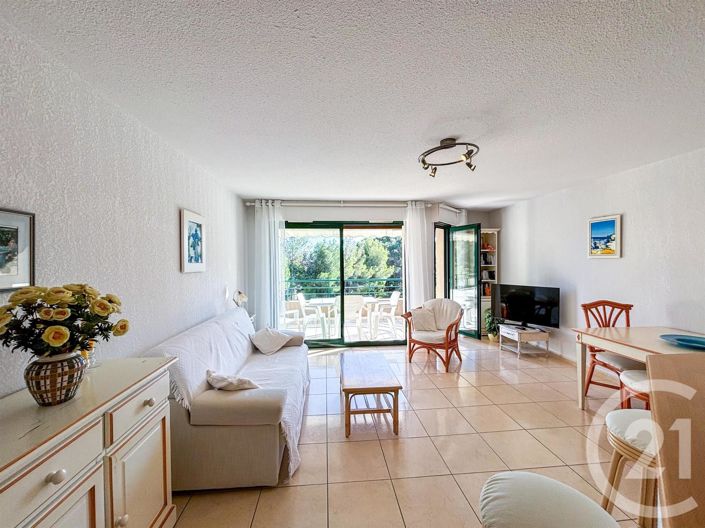 Image No.1-Appartement de 2 chambres à vendre à Cavalaire-sur-Mer