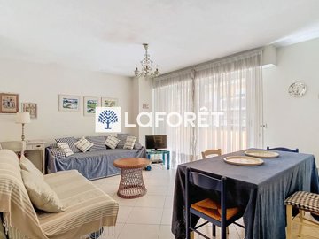 1 - Menton, Apartment
