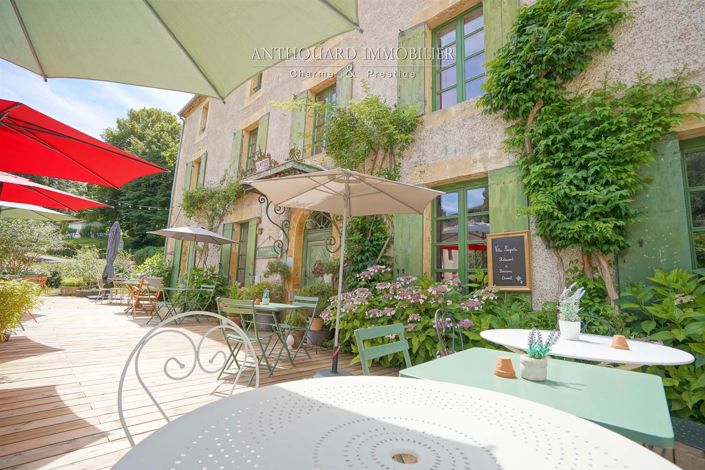 Image No.1-6 Bed House for sale