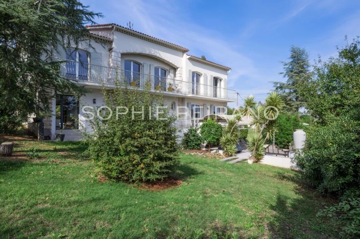Image No.1-5 Bed House for sale