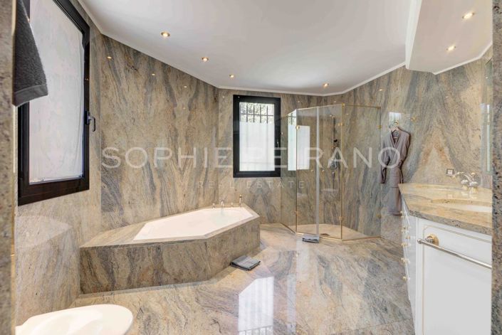 Image No.9-Maison de 6 chambres à vendre