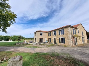 1 - Condom, House