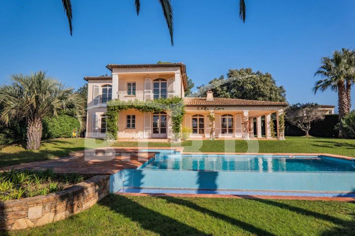 Image No.1-4 Bed House for sale
