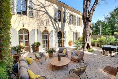 1 - Uzès, House