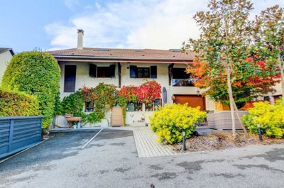 1 - Prévessin-Moëns, Property