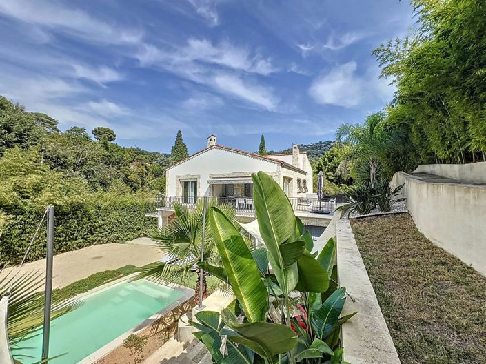 Image No.1-4 Bed House for sale